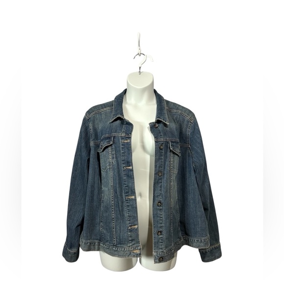 Liz Claiborne, Classic Denim Jacket, Plus Size 2X, Blue 🍂 - Picture 7 of 10